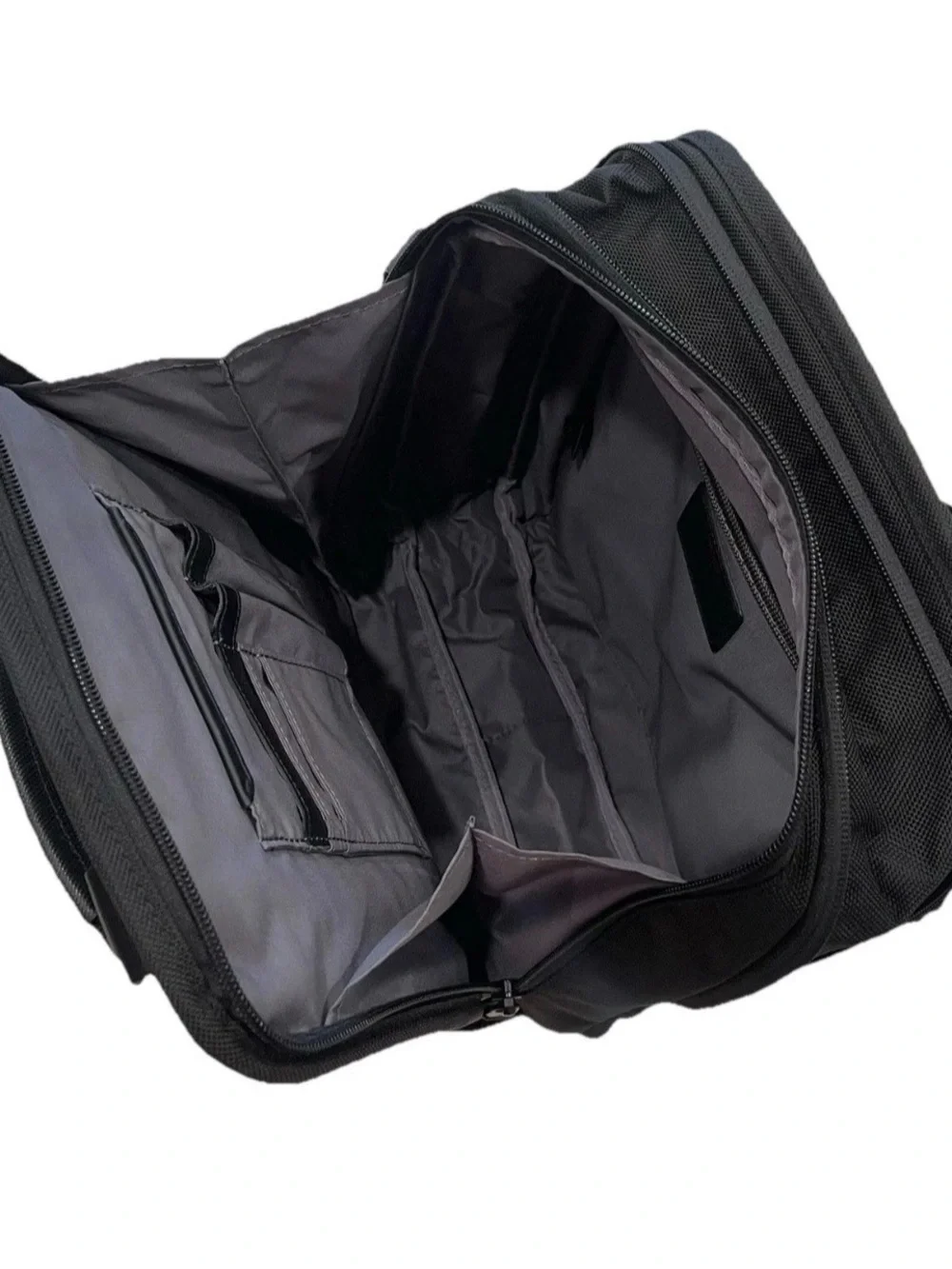 TUMI Alpha 3 Expandable Organizer Travel Tote Briefcase Bag Black Crossbody Mint